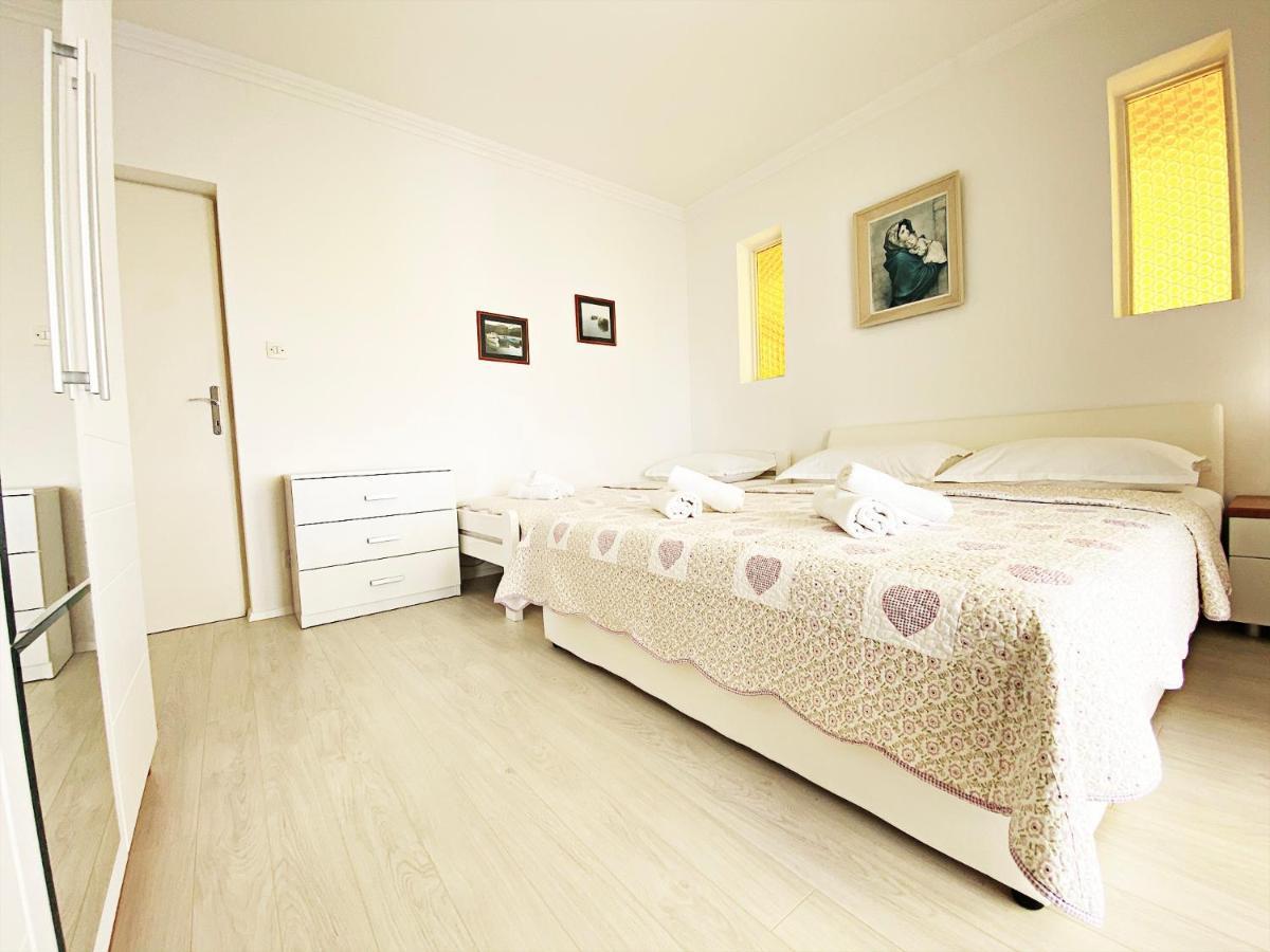 Apartments&Rooms Katarina Živogošće Exterior foto